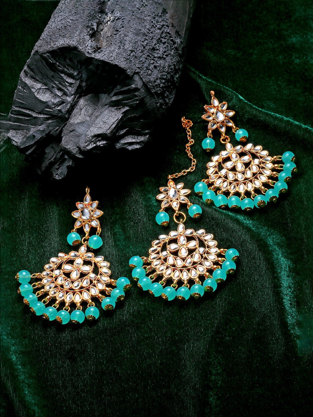 Gold-Plated Sea Green Pearl Kundan Studded Maang Tikka With Earrings - Main Image