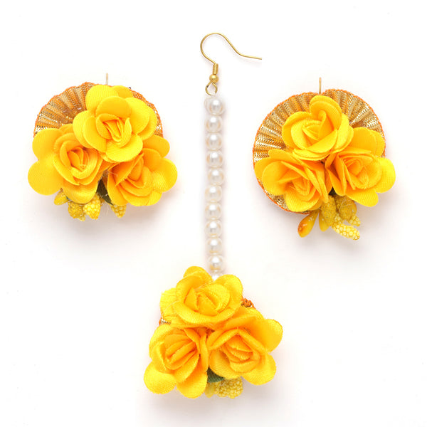 Gold-Plated Pearl Yellow Gota Patti Flower Maang Tikka Set