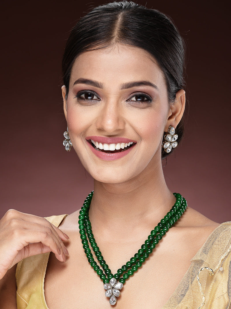 Green Pearl & Kundan Studded Jewellery Set