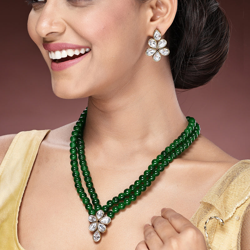 Green Pearl & Kundan Studded Jewellery Set