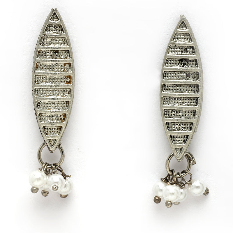 Oxidized Silver Leaf & Multicolor Pearl Studded Jewellery Set