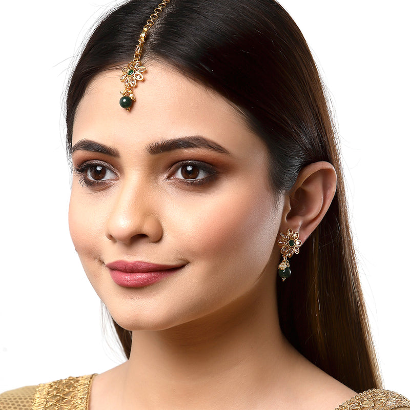 Gold-Plated Floral Green  Pearl & Kundan Studded Maang Tikka With Earring Set