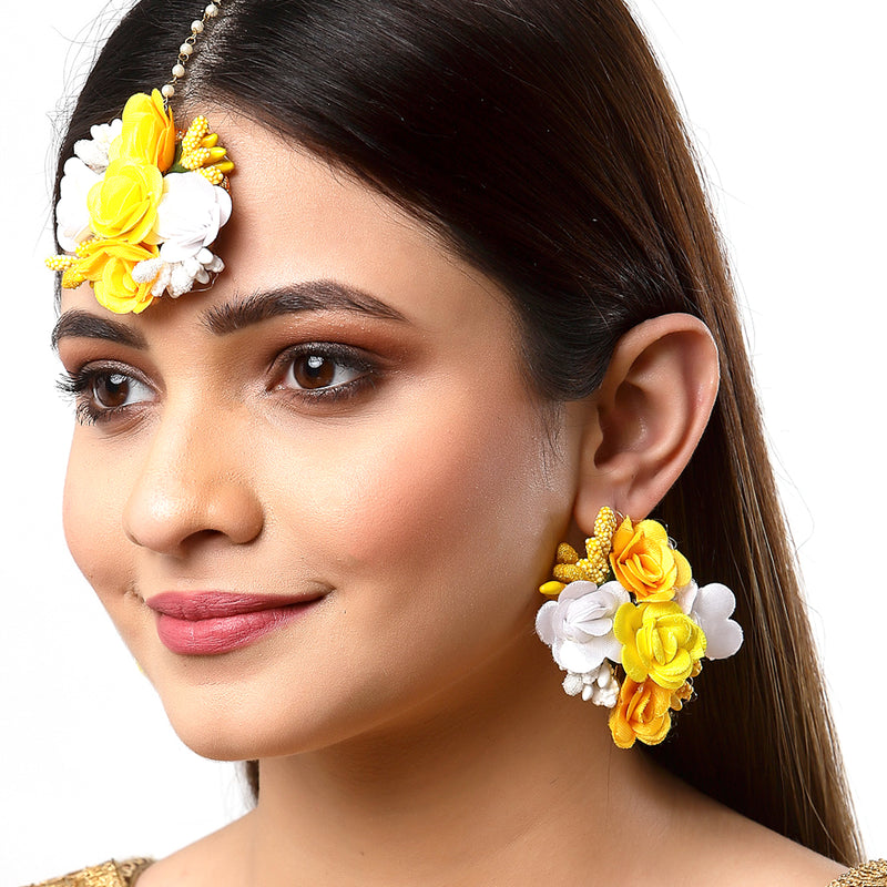 Gold-Plated Pearl White & Yellow Gota Patti Flower Maang Tikka Set