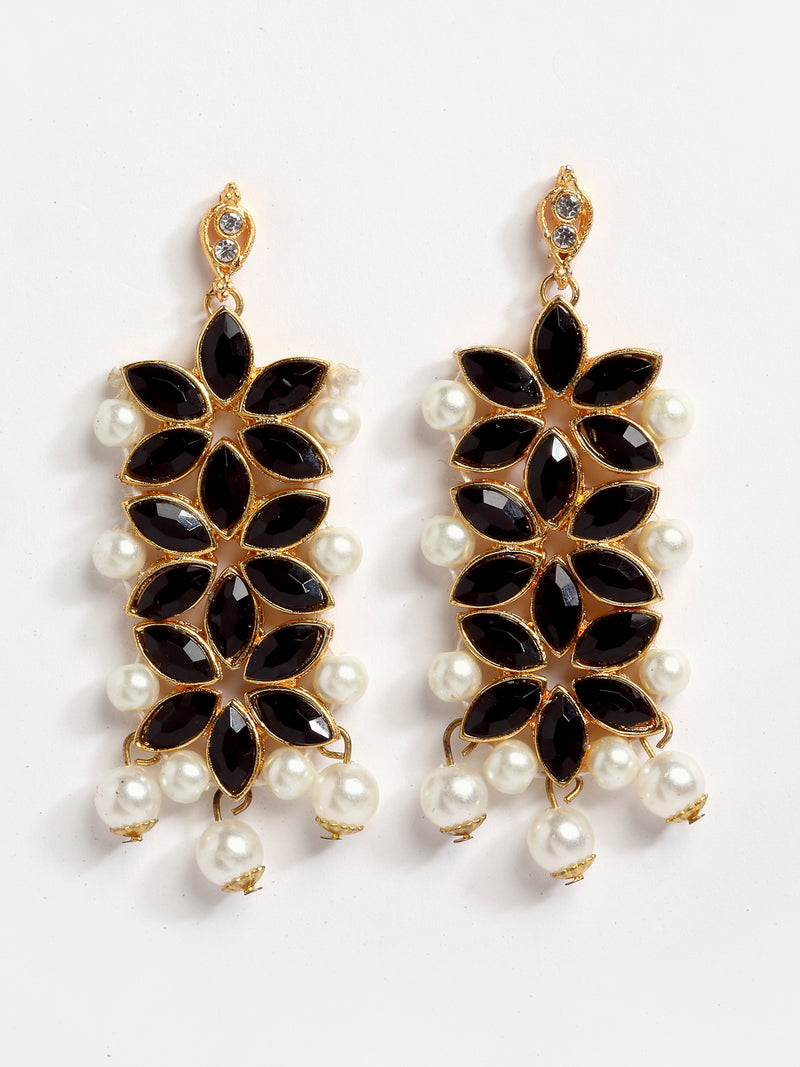 Black & White Stone Studded & Beaded Flower Shaped Gold-Plated Choker Necklace With Earrings & Maang Tika