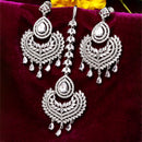 Rhodium-Plated Silver-Toned Teardrop Shaped White American Diamond-Studded Maang Tikka And Earrings Set
