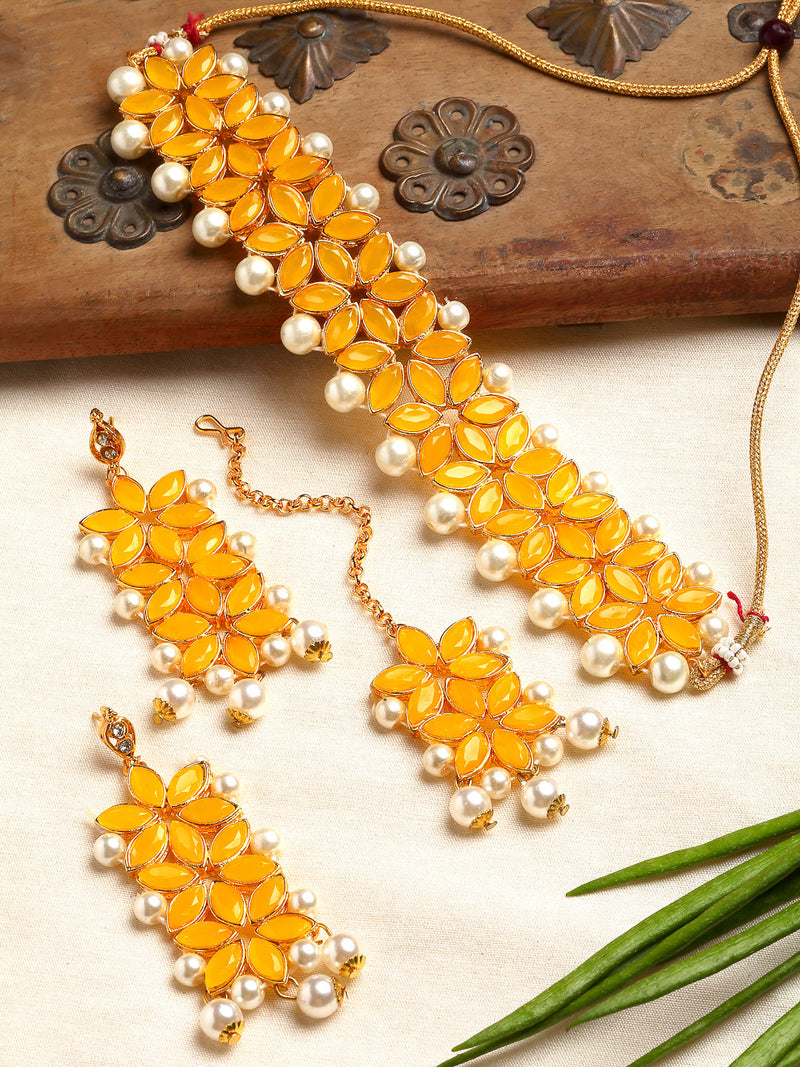 Yellow & White Stone Studded & Beaded Flower Shaped Gold-Plated Choker Bridal Necklace With Earrings & Maang Tika
