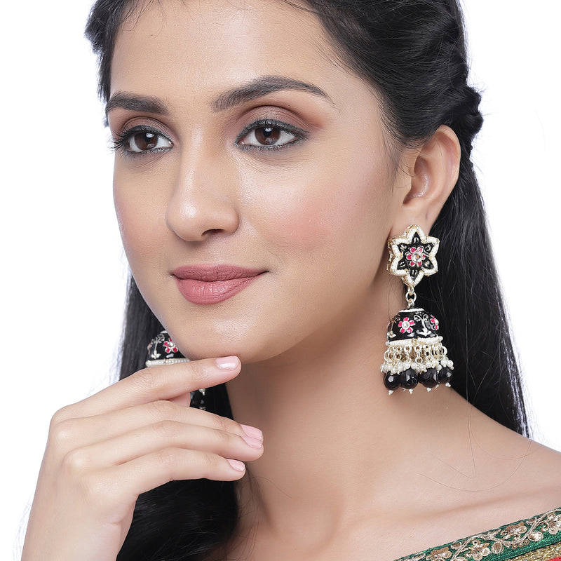 Gold-Plated Black & White Kundan-Pearls studded Star Shaped Enamelled Jhumka Earrings