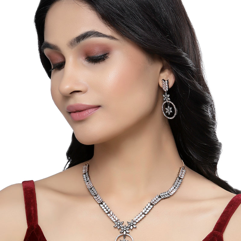 Rose Gold-Plated Gunmetal Toned White American Diamond Studded Star & Leaf Shaped Jewellery Set