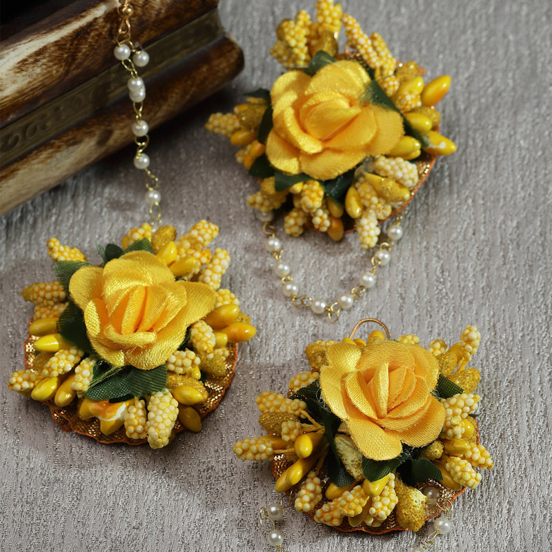 Gold-Plated Pearl Green & Yellow Gota Patti Flower Maang Tikka Set