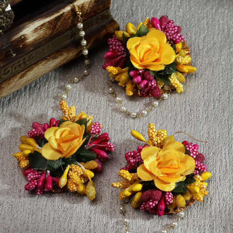Gold-Plated Pearl Pink & Yellow Gota Patti Flower Maang Tikka Set