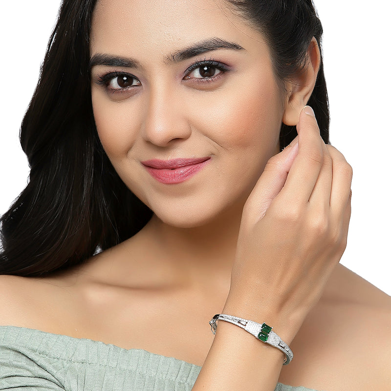 Rhodium Plated Silver Toned Square Shaped Emerald Green American Diamond Studded Bracelet