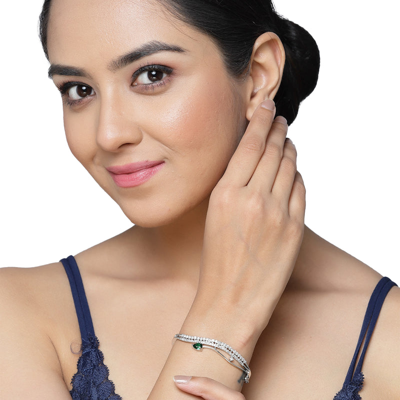 Rhodium Plated Silver Toned Emerald-Green Teardrop American Diamond  Stone Studded Kada Bracelet