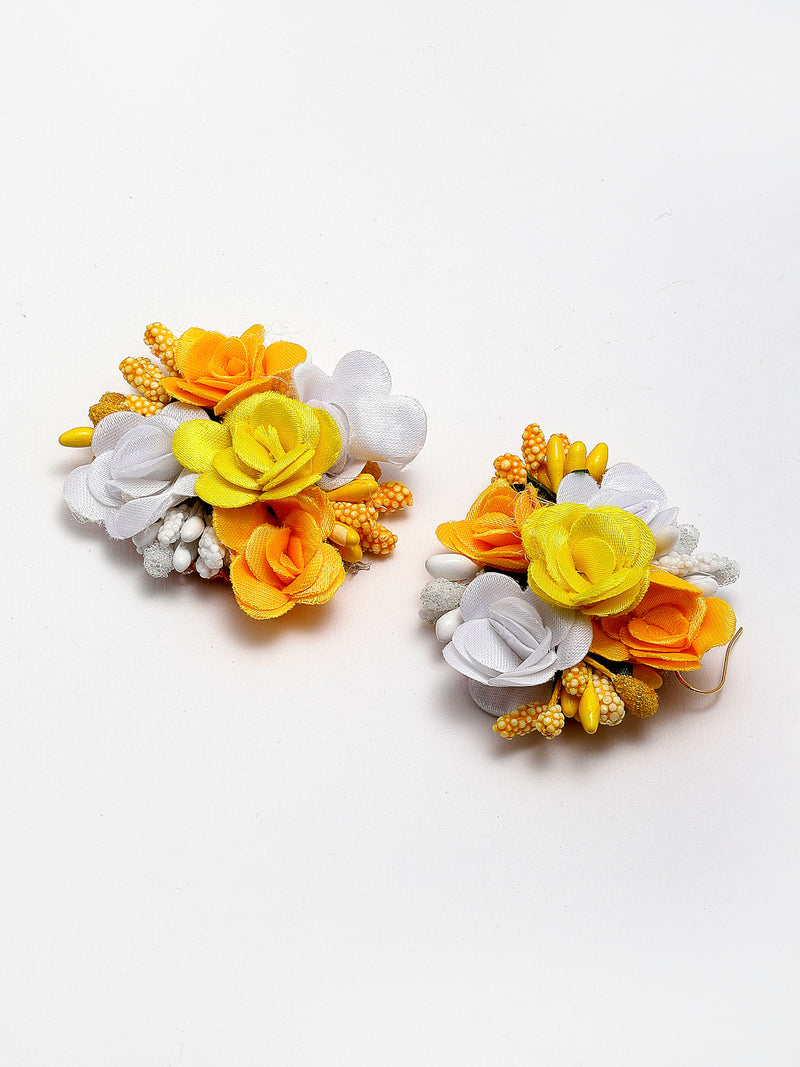 White & Yellow Gota Patti Maang Tika Earring Set