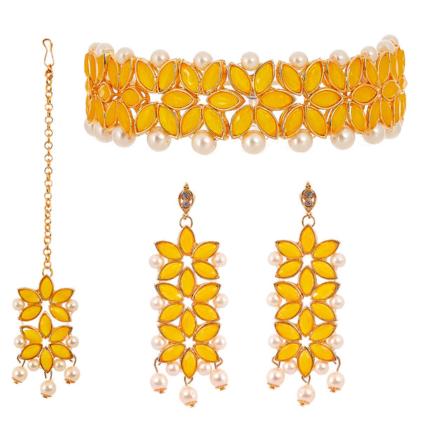 Yellow & White Stone Studded & Beaded Flower Shaped Gold-Plated Choker Bridal Necklace With Earrings & Maang Tika