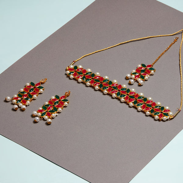 Flower Shaped Choker Bridal Necklace Set With Earrings Maang Tikka Jewellery