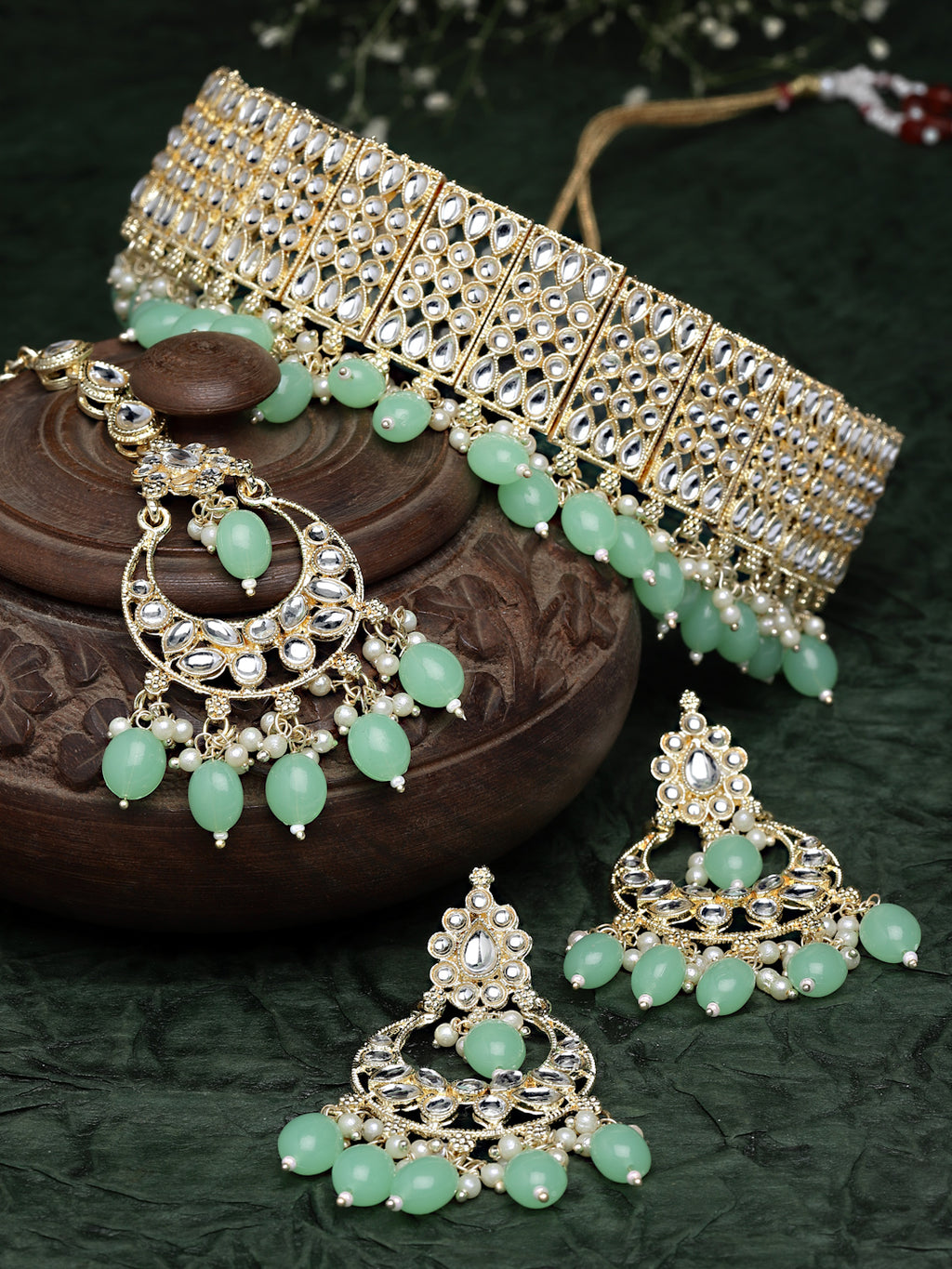 Meenakari Choker Gold-Plated Sea Green White Kundan-Studded Beaded